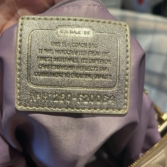 Coach Poppy Gold Bag - Picture 9 of 12
